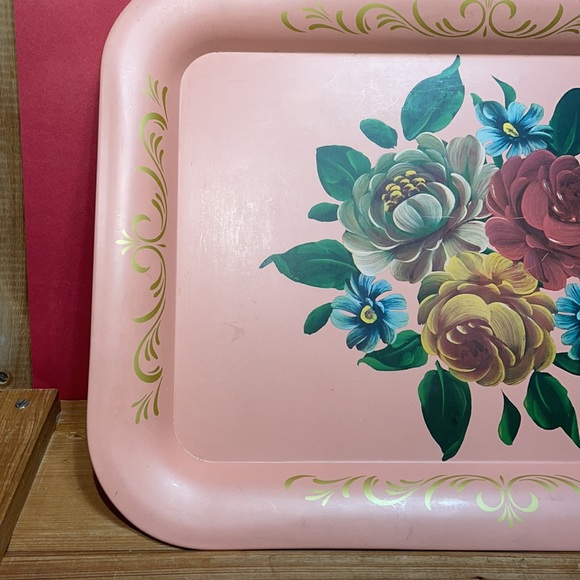 Vintage Steel Pink Tray with Floral Painting - Picture 4 of 9